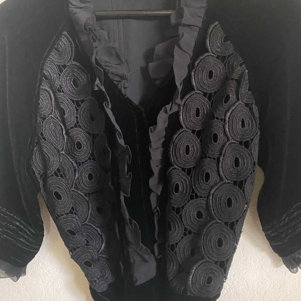 Vivienne Tam Silk Blend Black Velvet Appliqué Ruf… - image 4