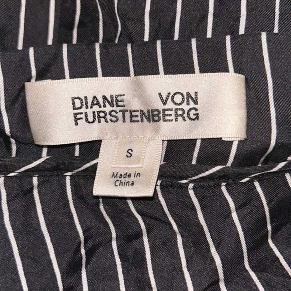 Diane von furstenberg small belted silk striped t… - image 9