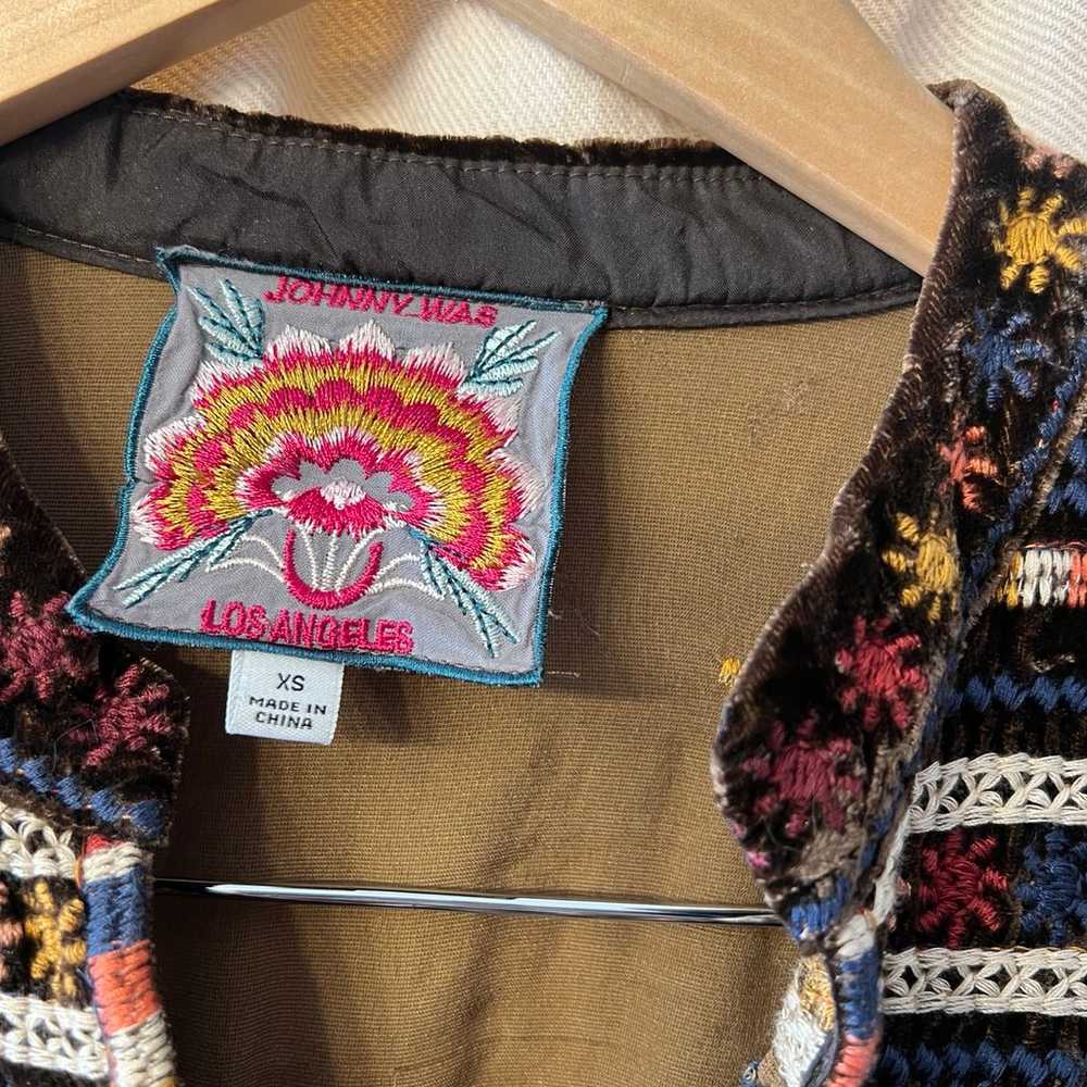 NWOT  Johnny Was Sisilia Embroidered Velvet Peasa… - image 5