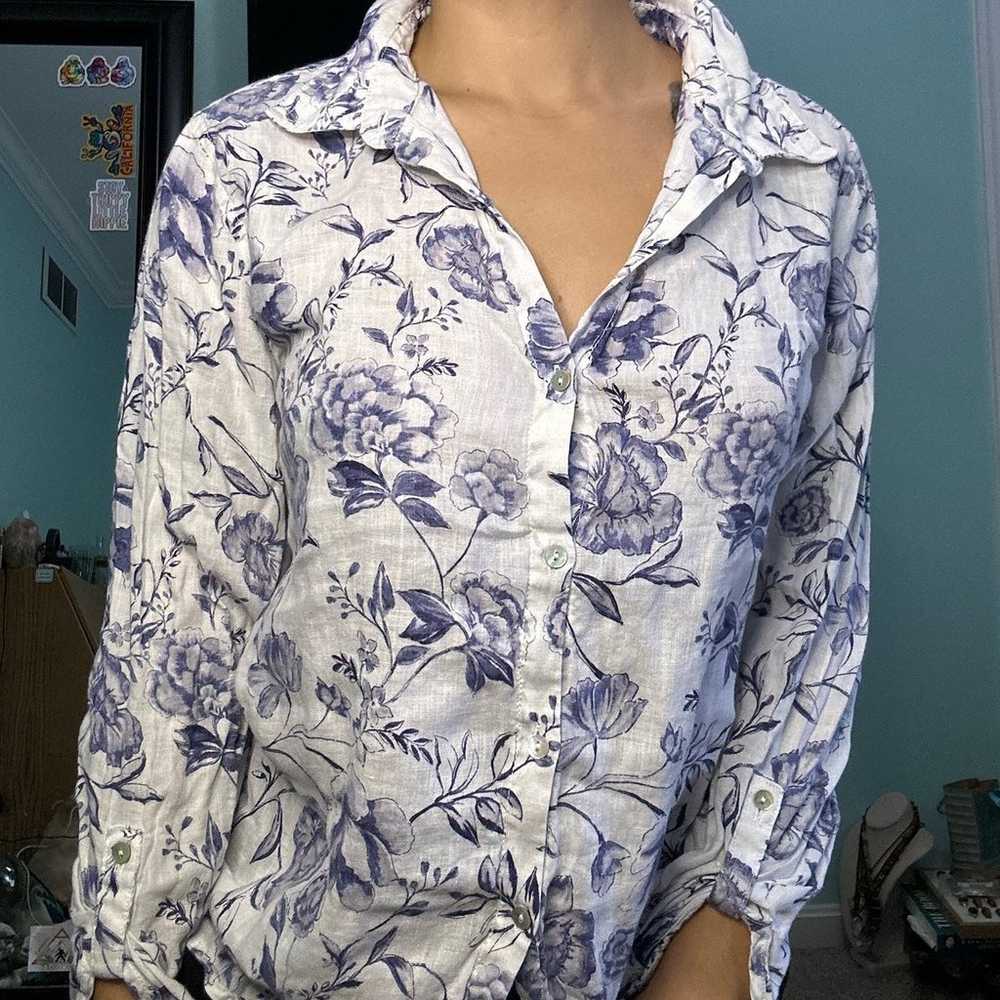 Blue and white floral print blouse - image 1