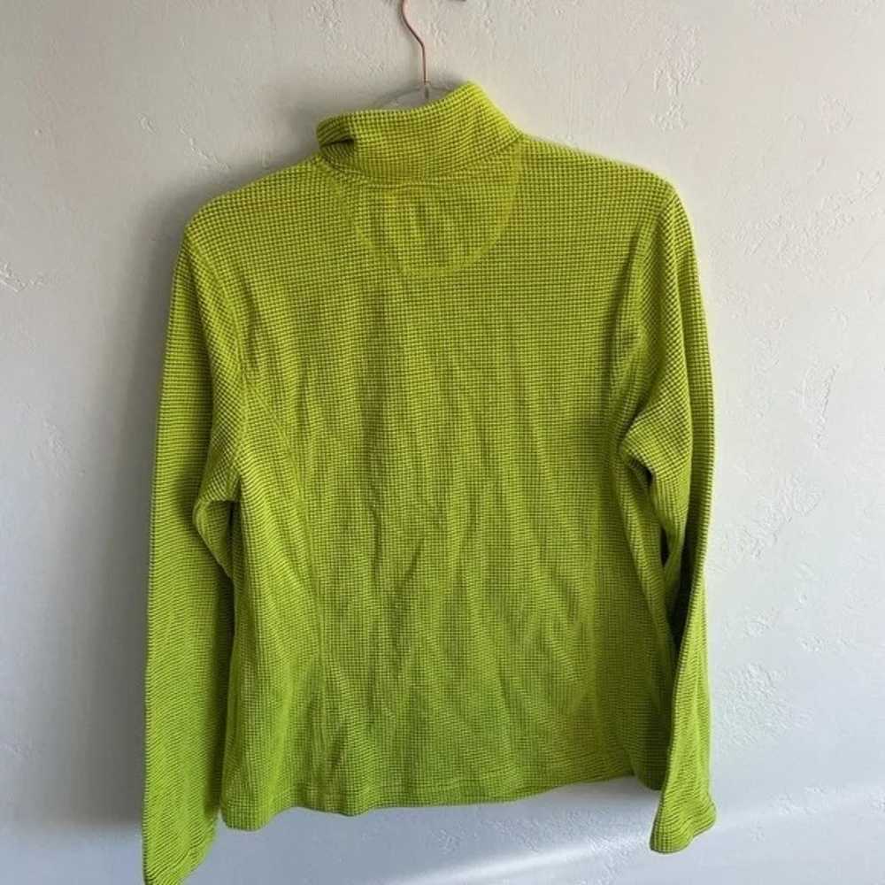 green  top outdoor wear - image 2