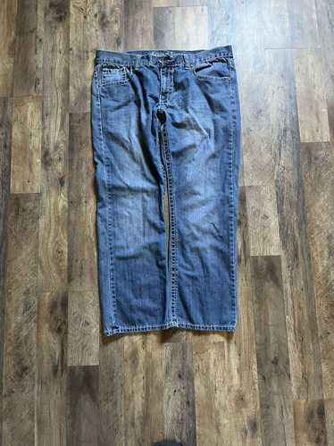 Streetwear × Vintage blue jeans w a light wash and