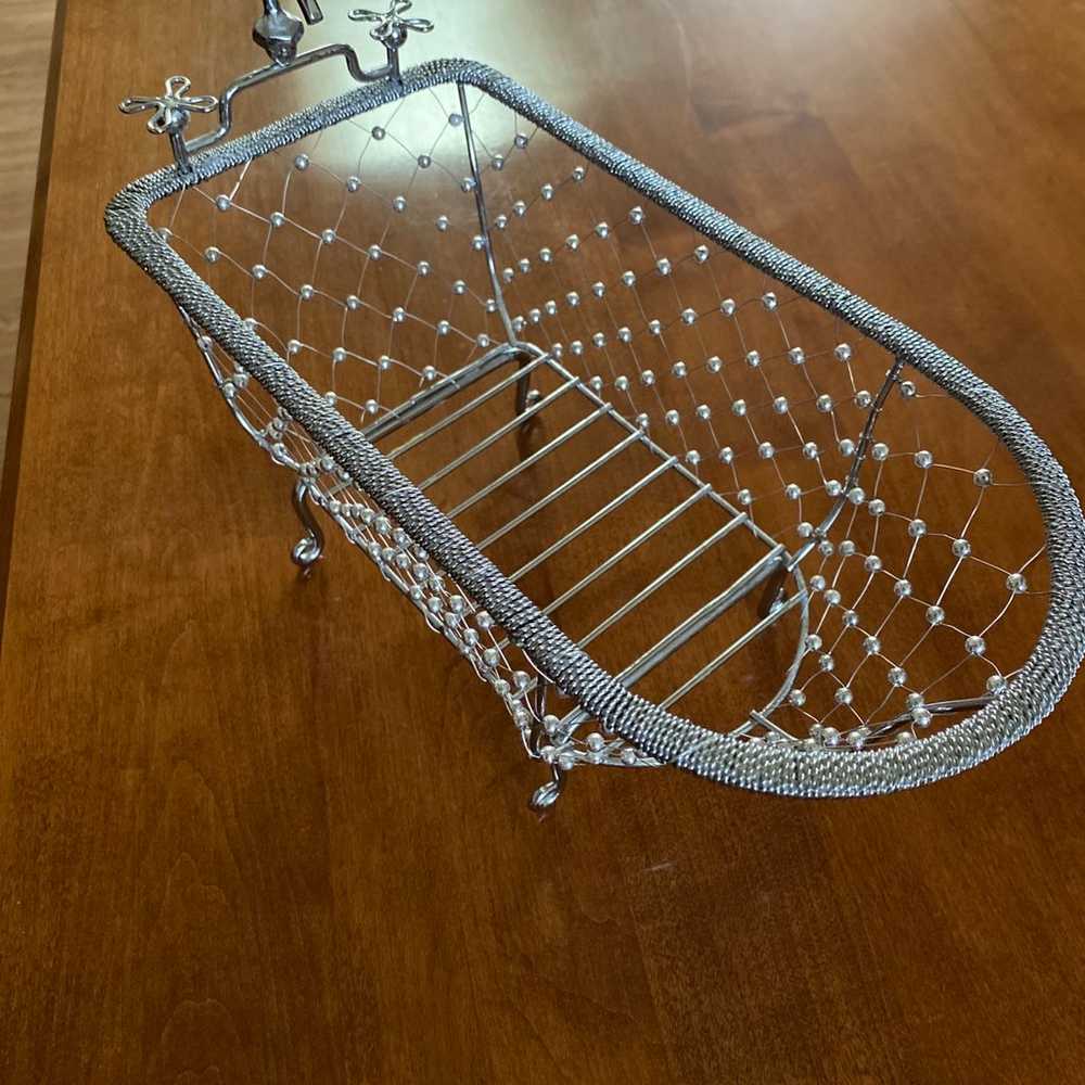 Bathtub shaped wire basket - vintage rare unique - image 1
