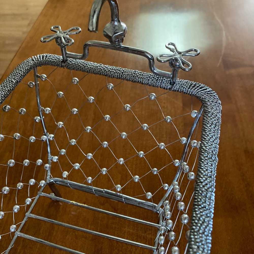 Bathtub shaped wire basket - vintage rare unique - image 3