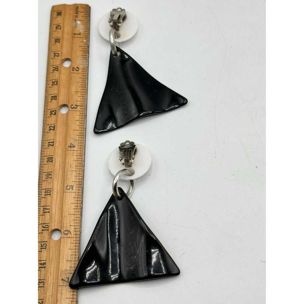 Vintage Vintage plastic triangle dangle drop earr… - image 5