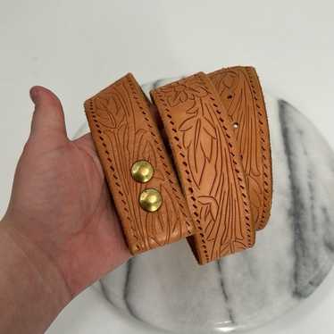 Vintage handmade tooled leather tan belt - image 1