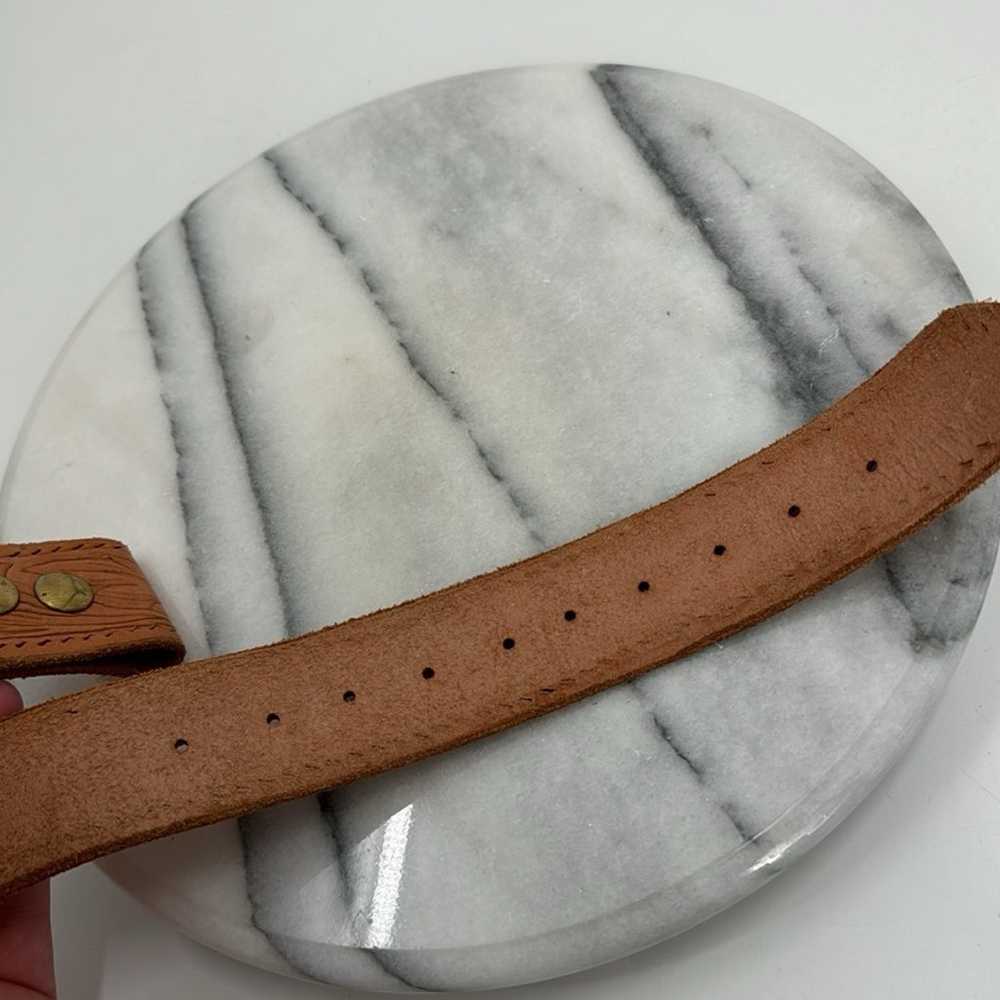 Vintage handmade tooled leather tan belt - image 6