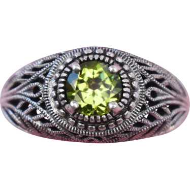 Green peridot ring 925 sterling silver, round cut 