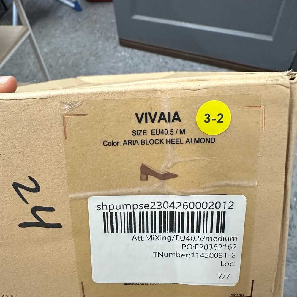 Vivaia shoes size US 9-9.5 /M - image 6