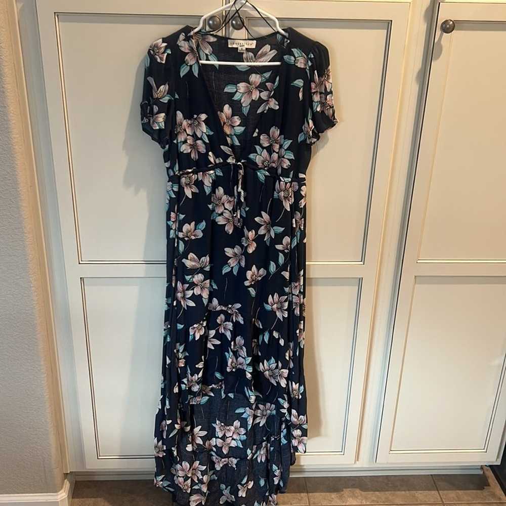 LOVESTITCH Floral High/Low Dress Small 4-8 BOGO - image 8