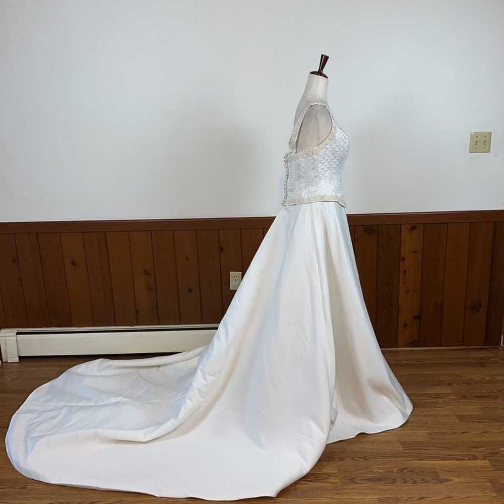 **Gorgeous Amanda Wyatt 2 Piece Satin Wedding Gow… - image 5