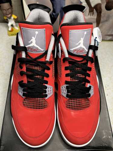 Jordan Brand Jordan Retro 4 ‘toro’