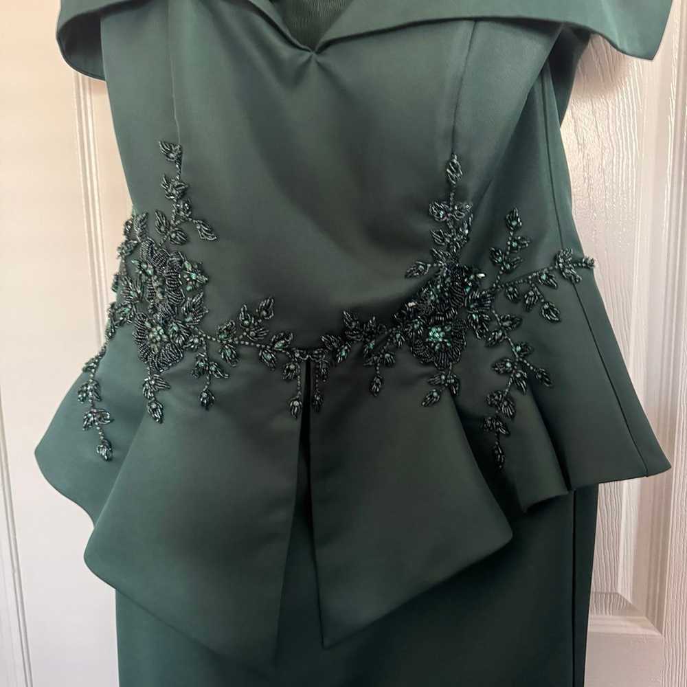 Emerald green formal gown - image 3