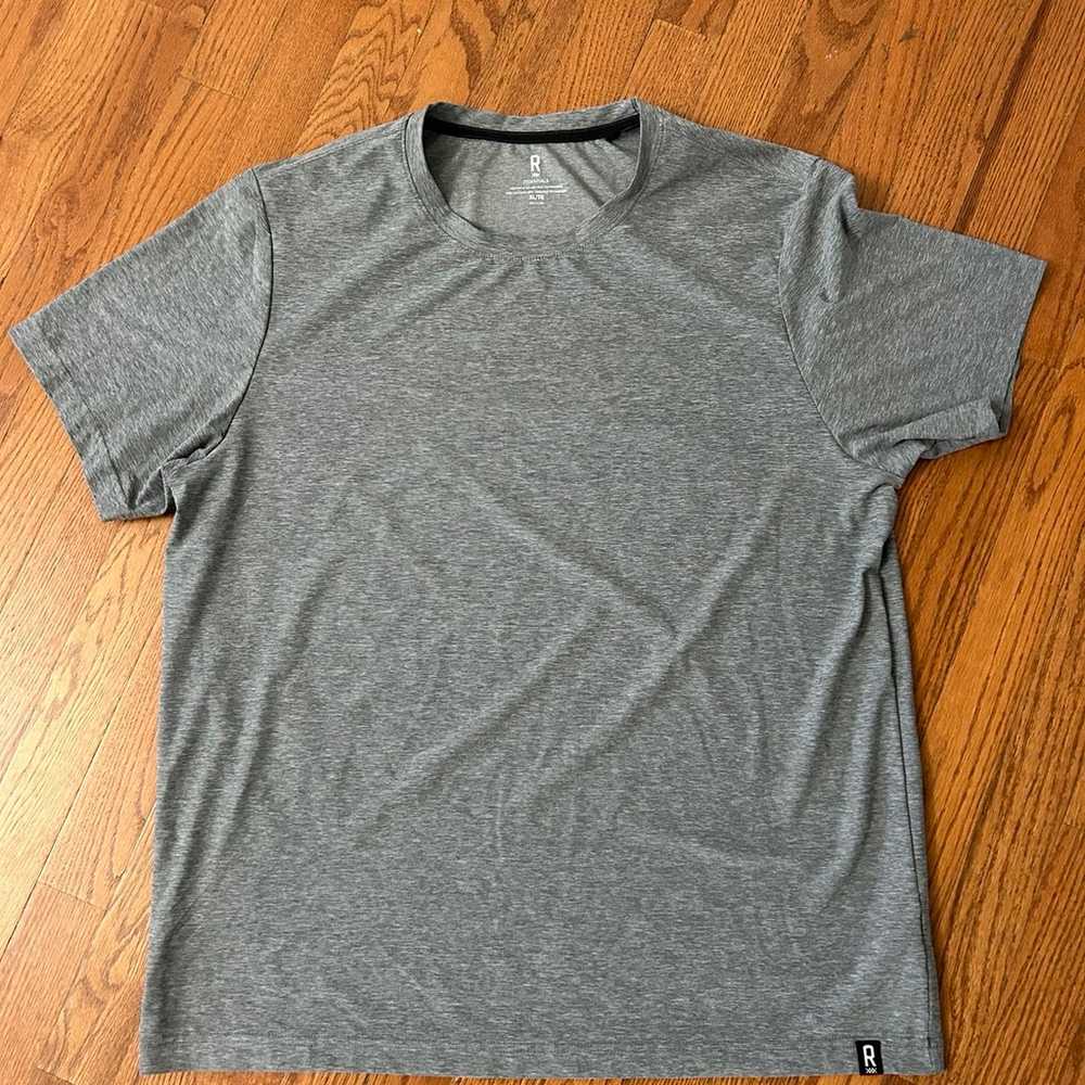 Rhone Esssesntial Short Sleeve Shirt Grey XL EUC - image 1