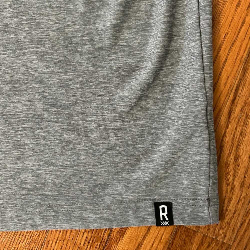 Rhone Esssesntial Short Sleeve Shirt Grey XL EUC - image 2