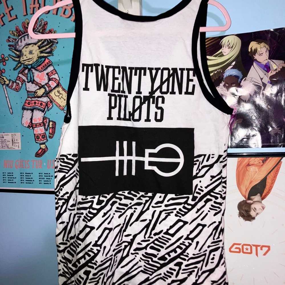 Twenty One Pilots Blurryface Tour tank shirt - image 2