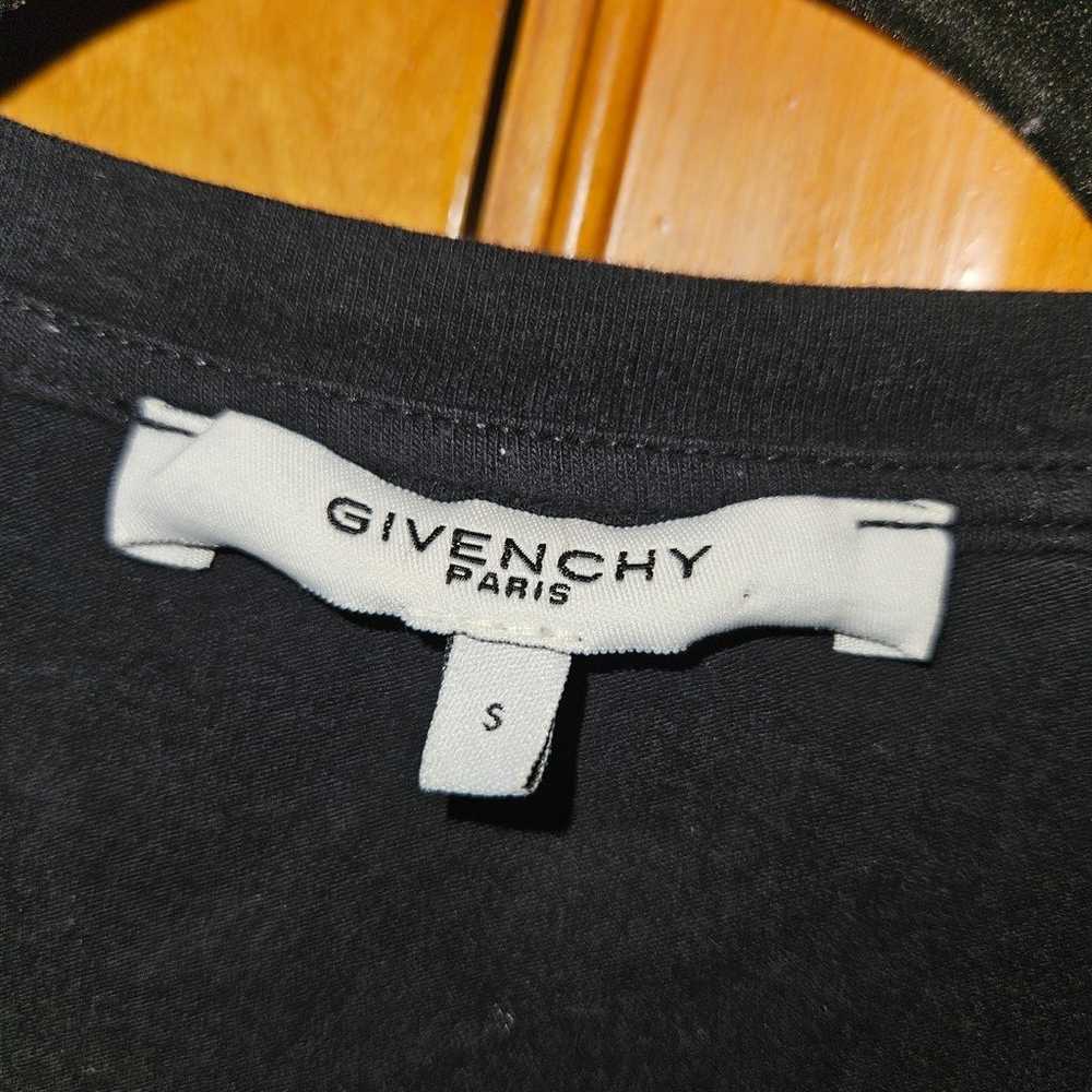 Givenchy t-shirt- small - image 3