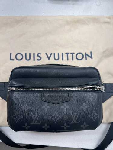 Louis Vuitton Louis Vuitton Outdoor Messenger