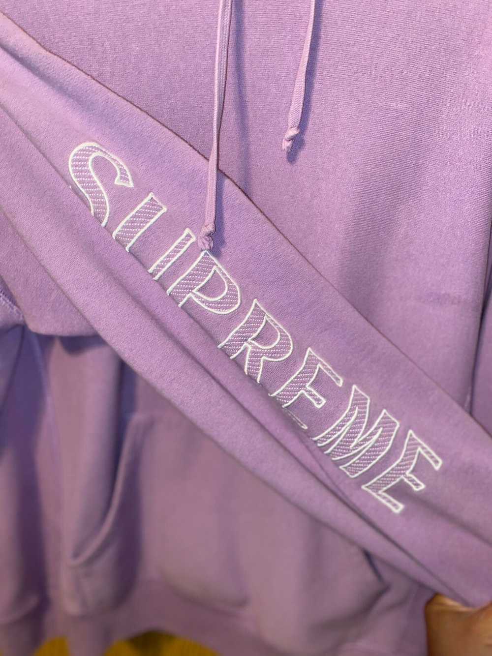 Supreme Supreme Lavender Arm Logo Hoodie Sz M - image 2