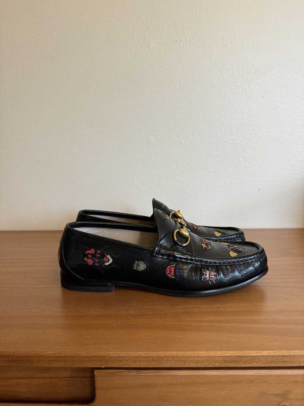 Gucci 1953 Embroidered Horsebit Loafers - image 1