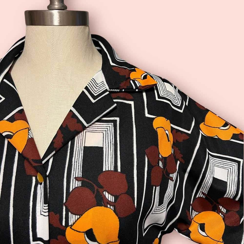 Vintage 1970s Floral Print Knit Disco Shirt 70s G… - image 10