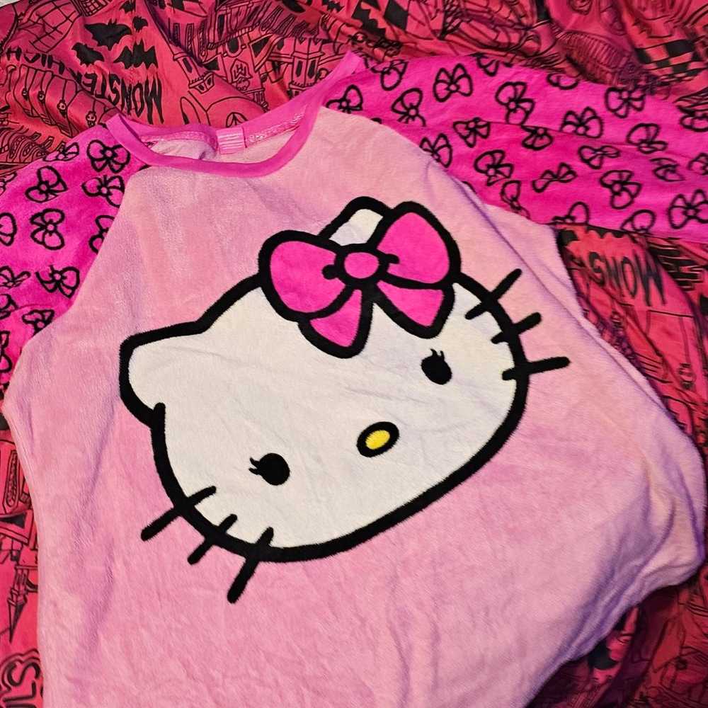 Hello Kitty pj top - image 2