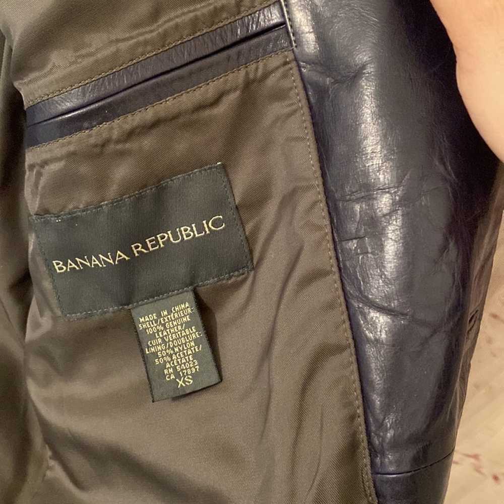 Vintage Y2K Banana Republic purple leather jacket - image 2