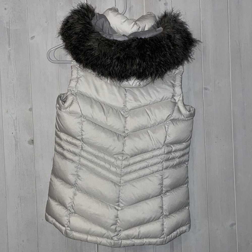 Women’s Columbia Down Vest - image 2