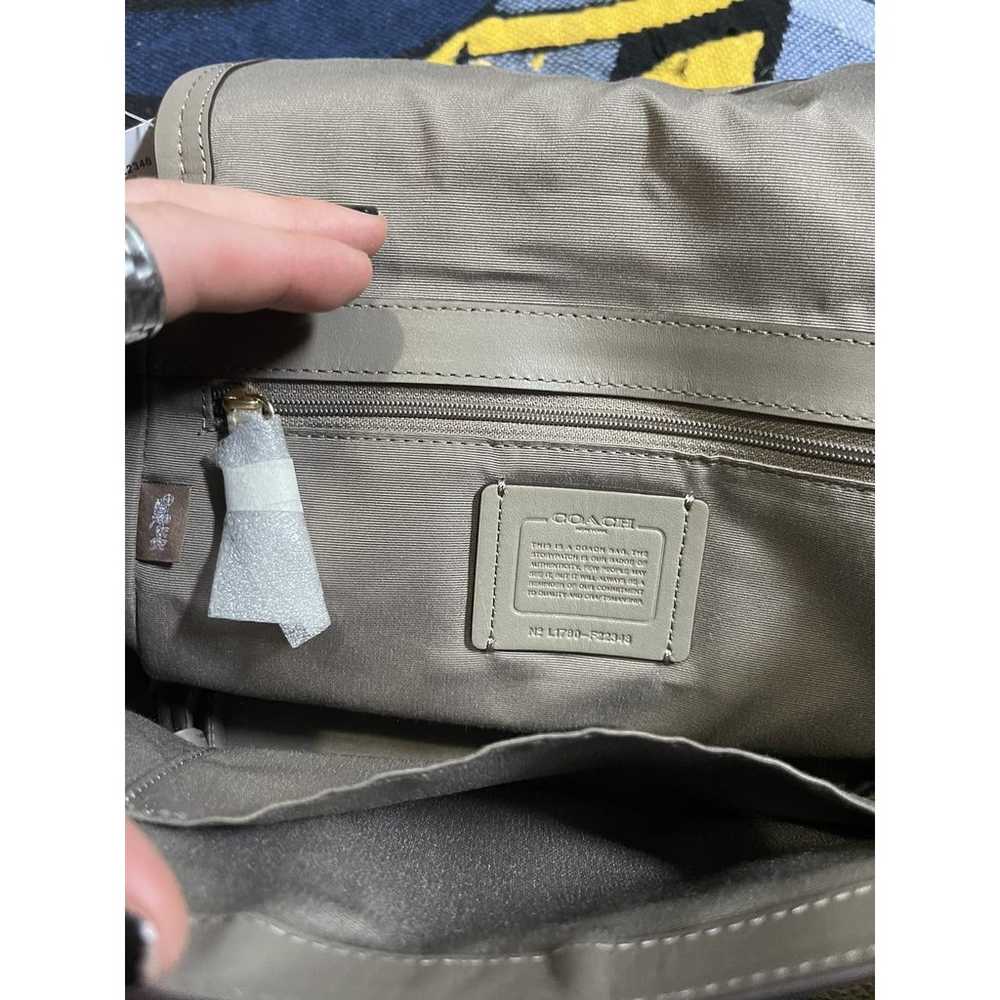 Vintage BRAND NEW Leather COACH purse bag - image 4