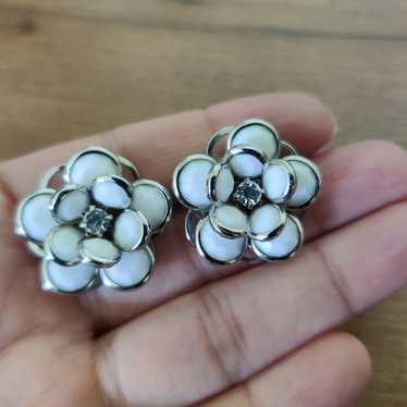 White Flower Earrings - image 1