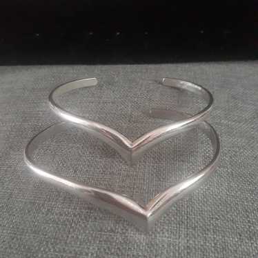 Avon silvertone bangle Bracelet. 2 piece set - image 1