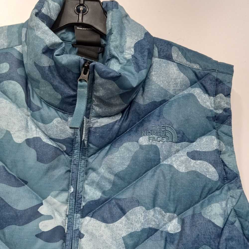 The North Face Blue Camouflage Puffer Vest Women'… - image 2