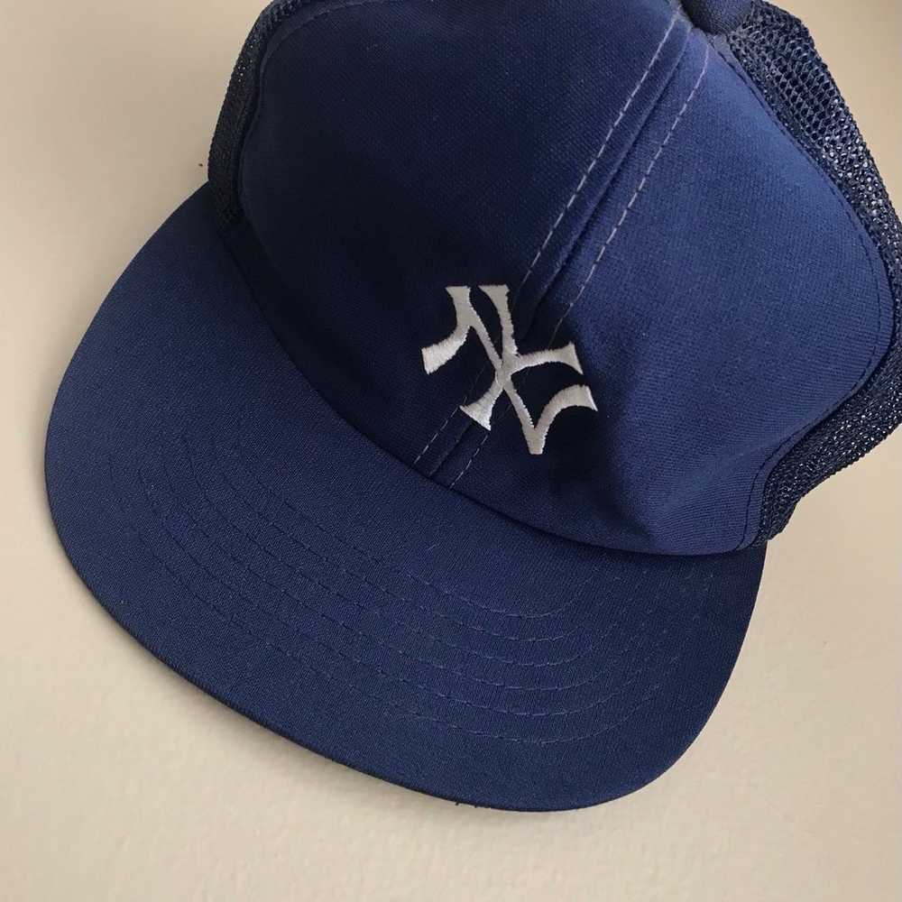 Vintage New York Yankees Trucker hat - image 2
