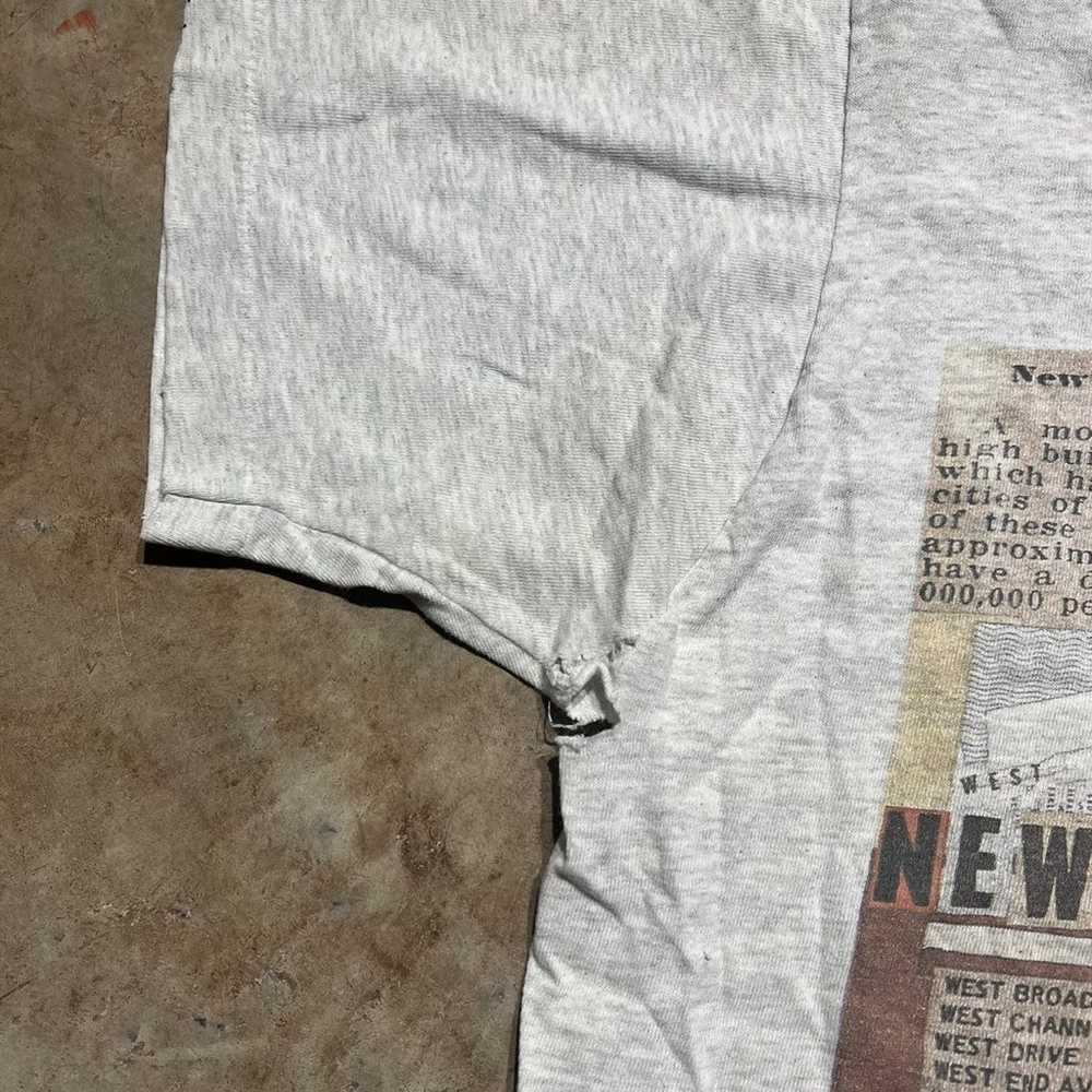 Vintage 90s New York City Grey Distressed Shirt - image 3