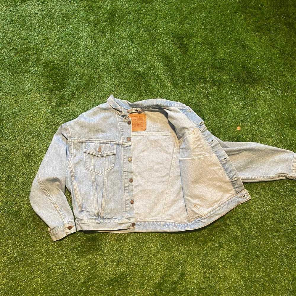 vintage Levi's jacket - image 5