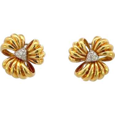 18kt Gold Diamond Ribbon Earrings