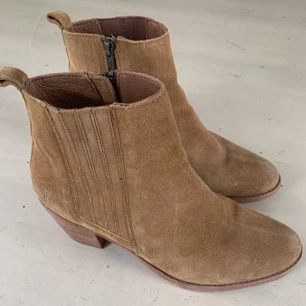 frye tan suede women’s size 10 boots - image 2