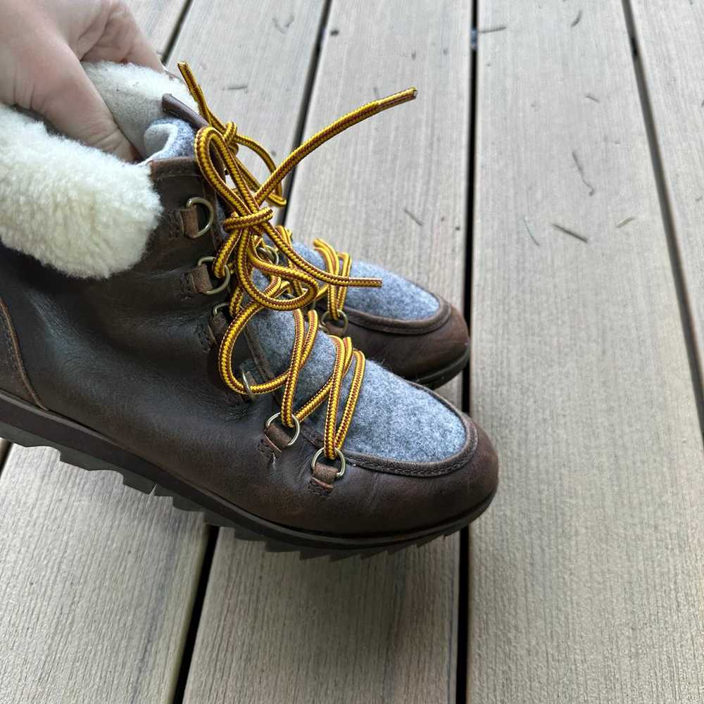 Sorel Harlow Lace Up Boots  Sheepskin Trim Dark B… - image 4