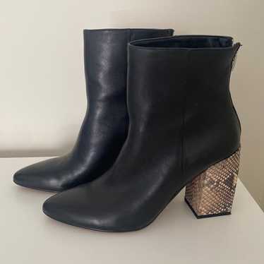 Dolce Vita Black Leather boots