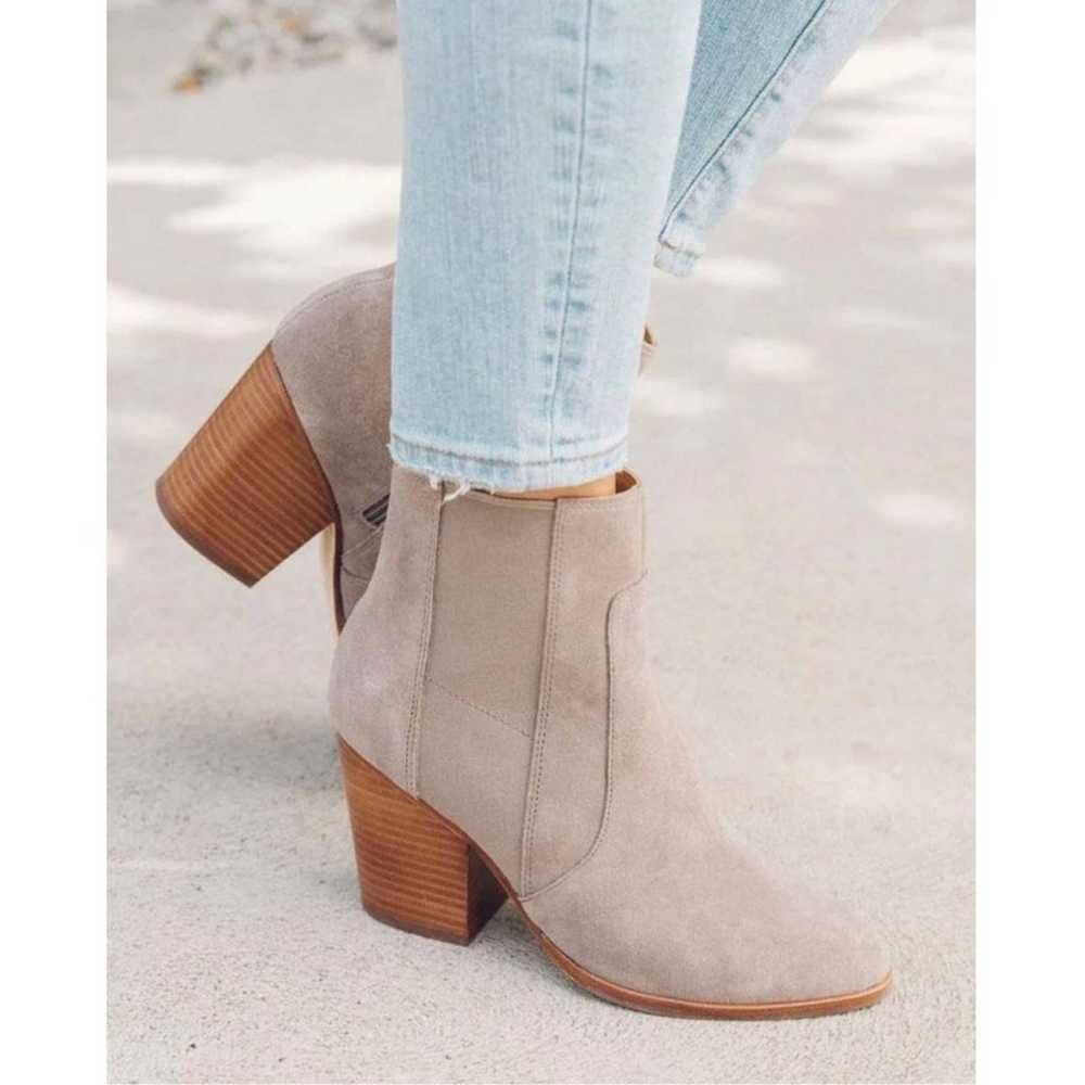 Women’s Soludos Taupe Leather Cowhide Heel Bootie… - image 1
