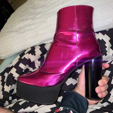 Heeled boots in pink - image 1