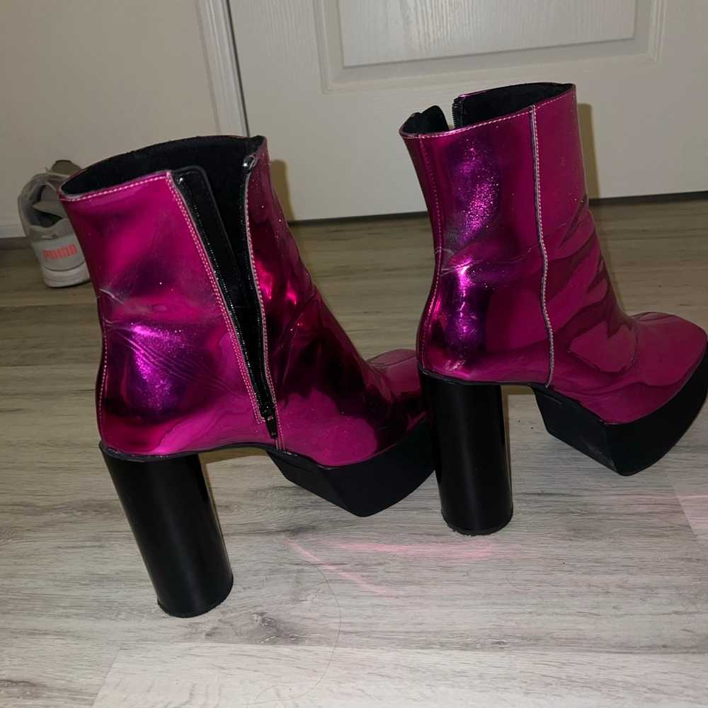 Heeled boots in pink - image 3
