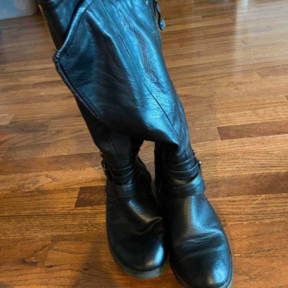 BootsBlack knee high boots - image 2