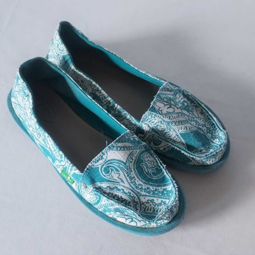 NWoT Sanuk Donna Paisley Canvas Loafers Flats Sli… - image 1