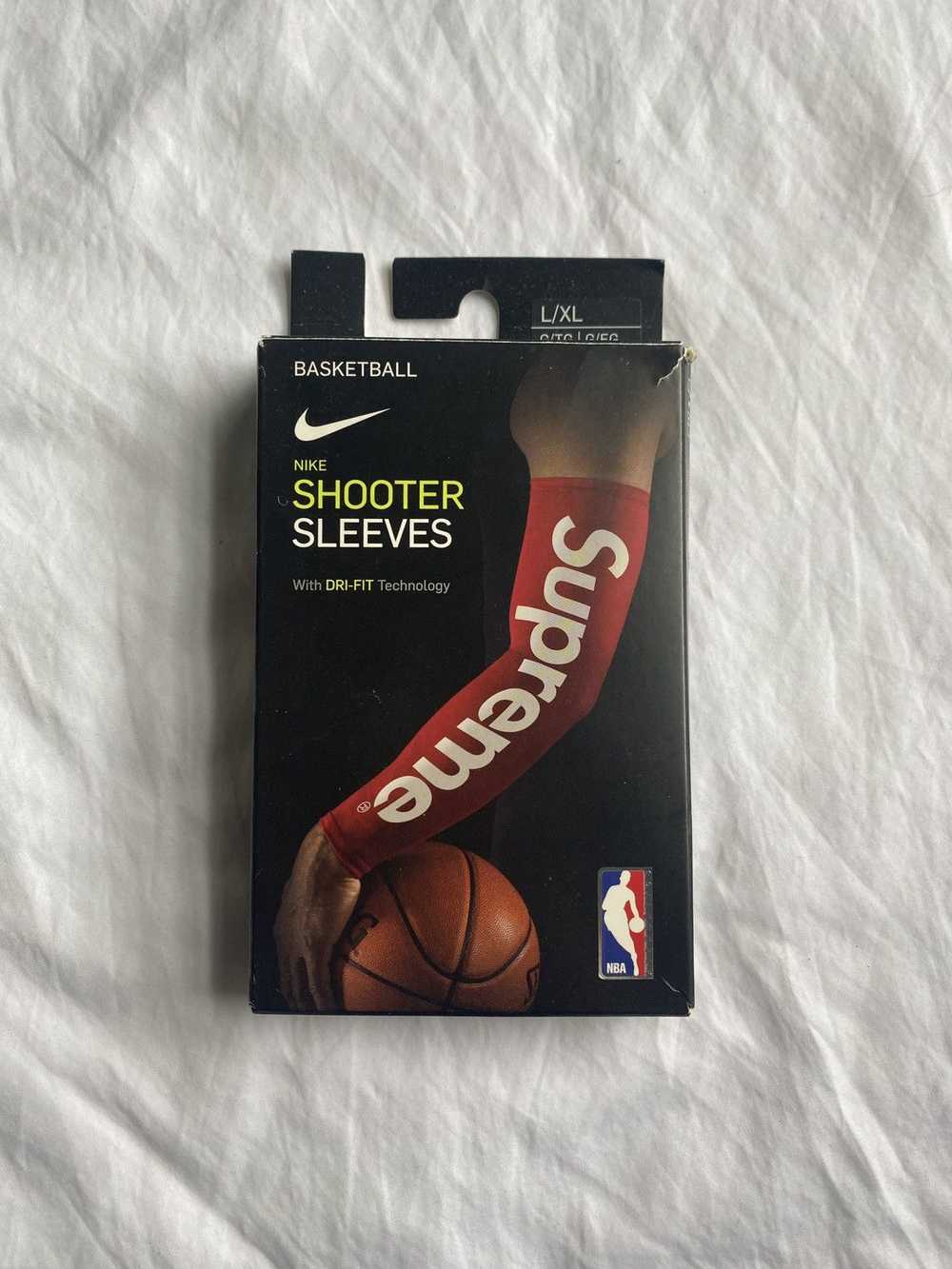 NBA × Supreme Supreme Nike/NBA Shooting Sleeve - image 5