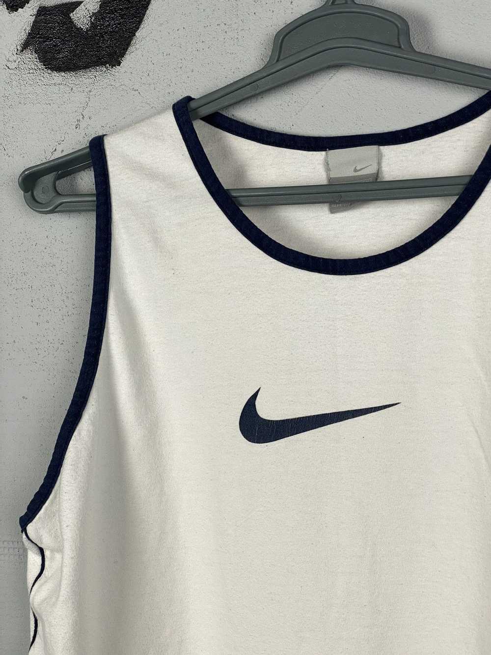 Nike × Streetwear × Vintage Nike Tank Top Logo Y2K - image 3