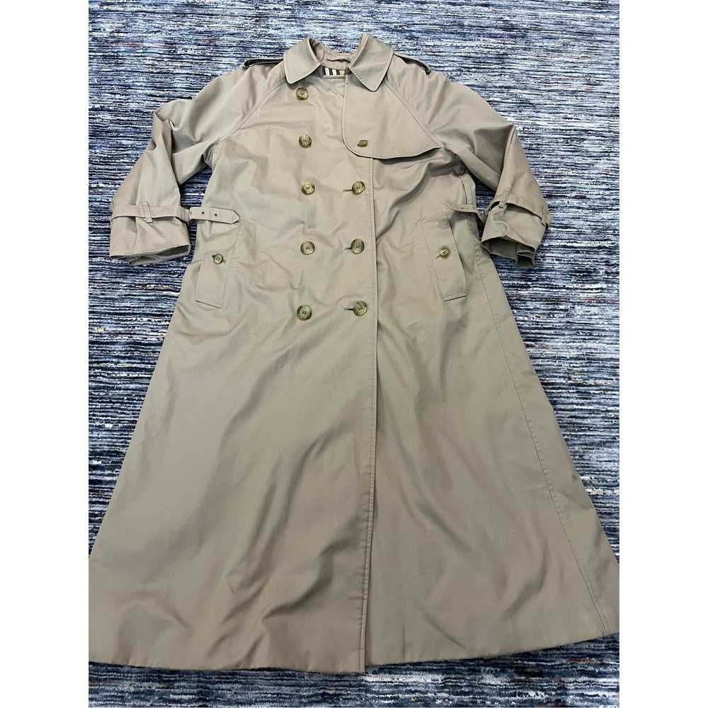Burberry Burberry trench coat fit size large - image 4