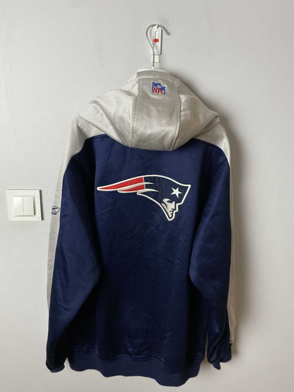 NFL × Reebok × Streetwear Reebok NFL Patriots hoo… - image 5
