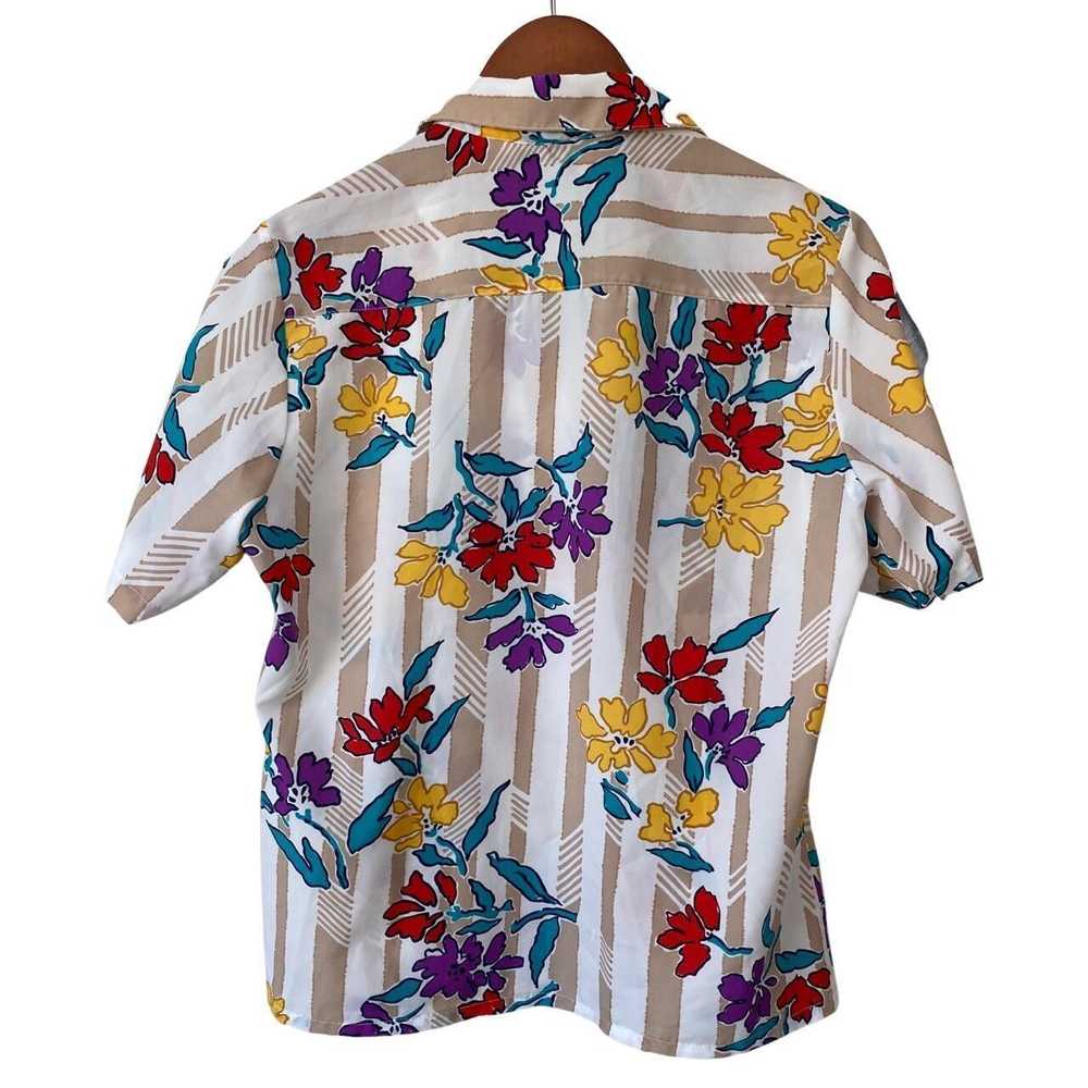 Vintage Vintage button up floral shirt size 14. - image 2