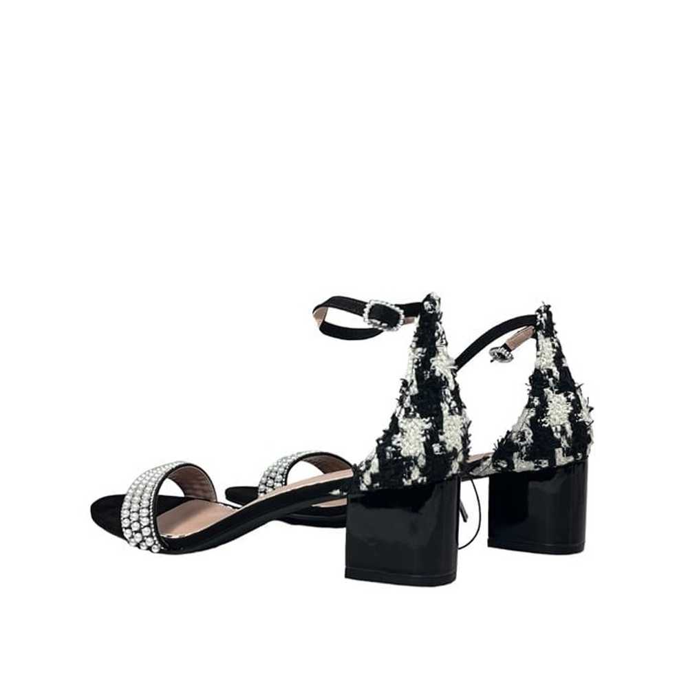 Betsey Johnson Heels Annela Black White Chic Pear… - image 3